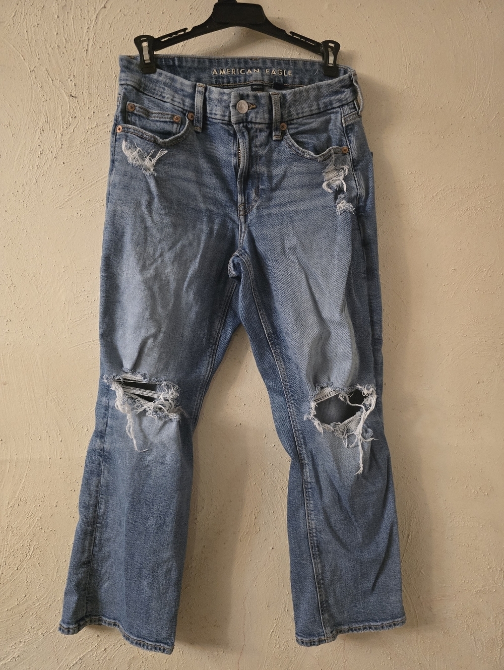 American Eagle Outfitters Light Blue Distressed Straight-Leg Jeans